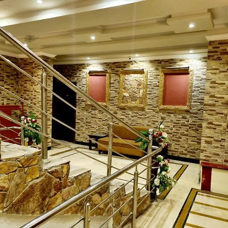Triple One Hotel Abbottabad Eksteriør billede